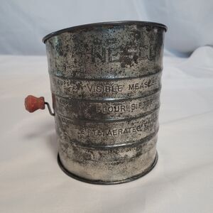 Vintage Nesco Visible Measure Flour Sifter
